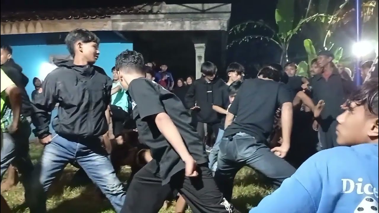 Mendem Janturan Malam Ebeg Banyumasan Singo Laras Budoyo Tribuana Punggelan