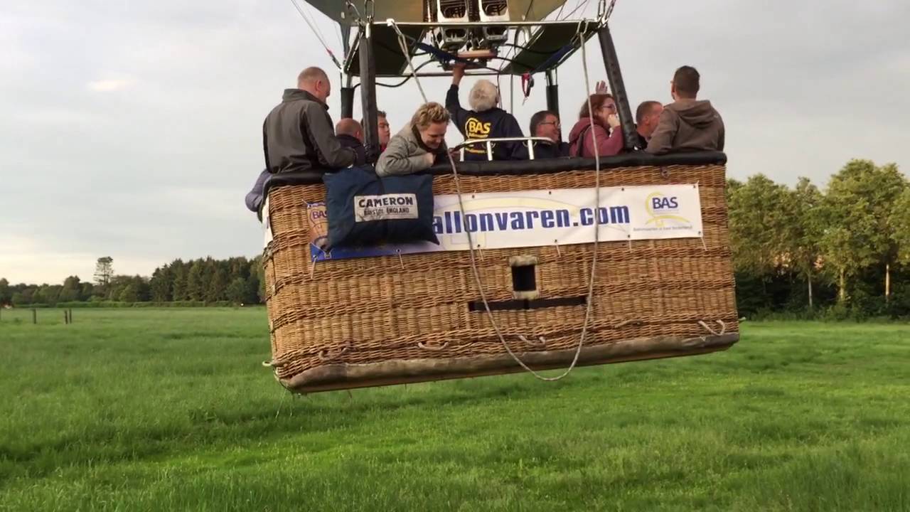 Ballonvaren over Leende