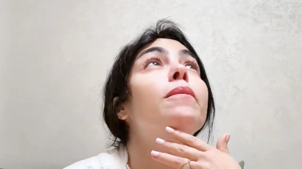 ساره من بعد ما قطعت شعرها وتصد ما تصدمه كبيره كتبكي في اللايف 😰😰