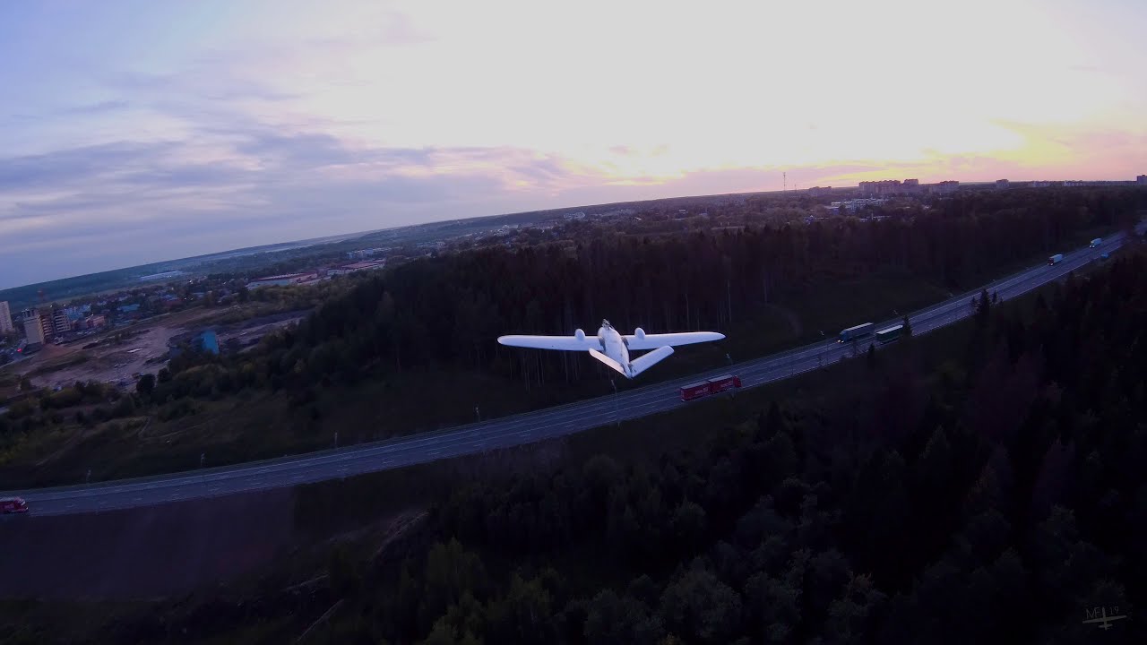Long evening formation FPV flight with Believer