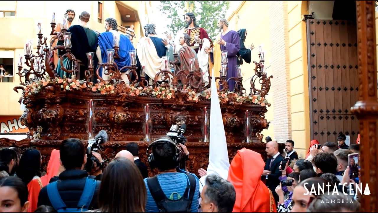 Hermandad de la Santa Cena de Almería 2023 - Salida de San Pedro y calle Ricardos