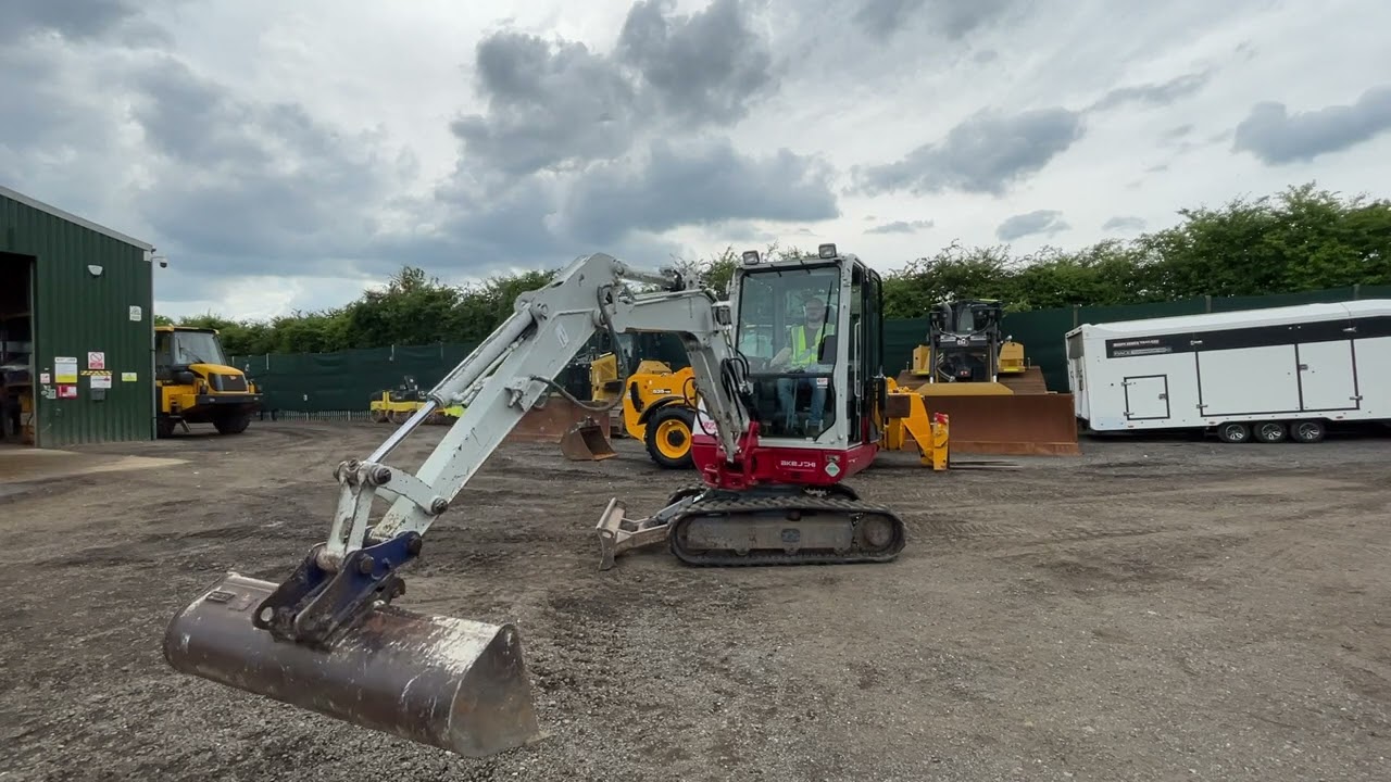 2017 TAKEUCHI TB230 SHP0068