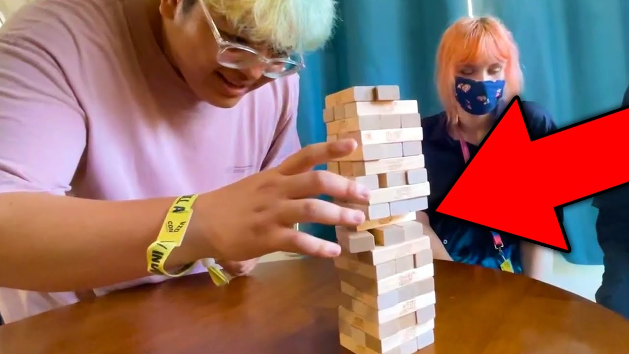 Playing Jenga with Lifesteal SMP