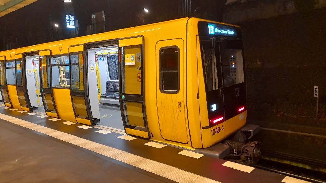 U-Bahn Berlin Mitfahrt von Warschauer Straße bis Krumme Lanke im IK18 auf der U3