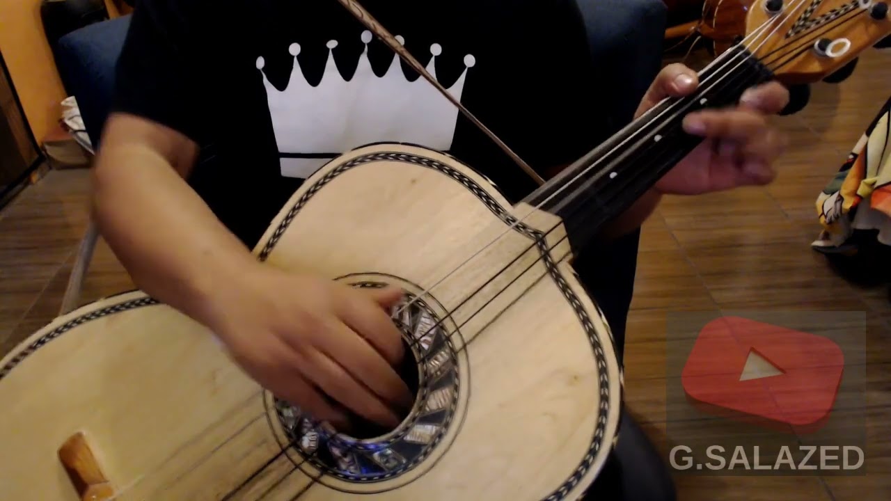 Guitarrón *El Cihualteco*