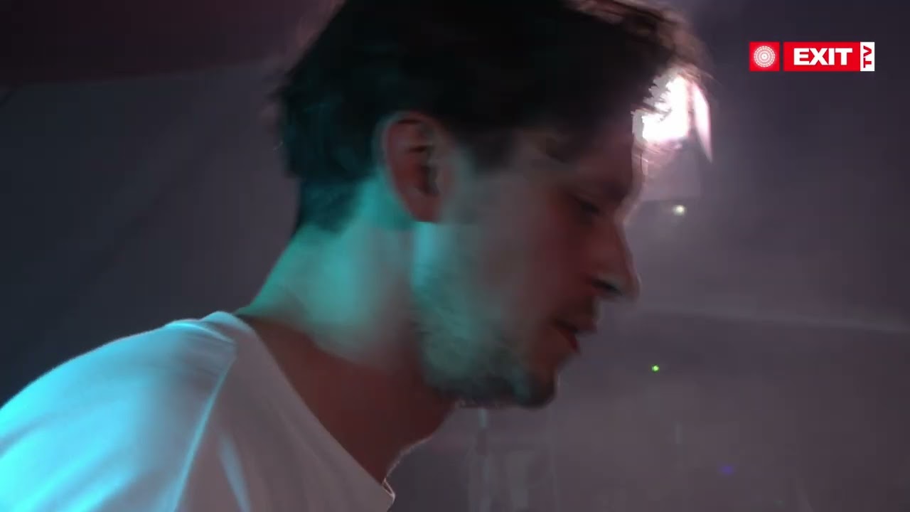 Barry Can't Swim Hypnotizes w/ Sunsleeper live at EXIT Festival 2024