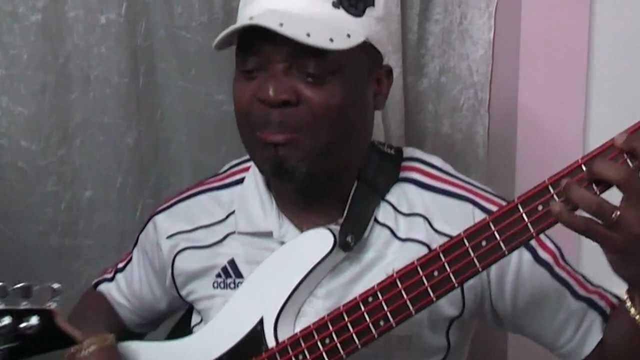 Jules Essoua joue avec Vivi Koum au Foufou.MTS