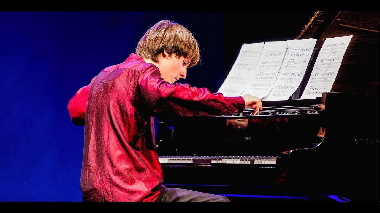 Ádám Szokolay plays Stark, Haydn, Bartók (2019)