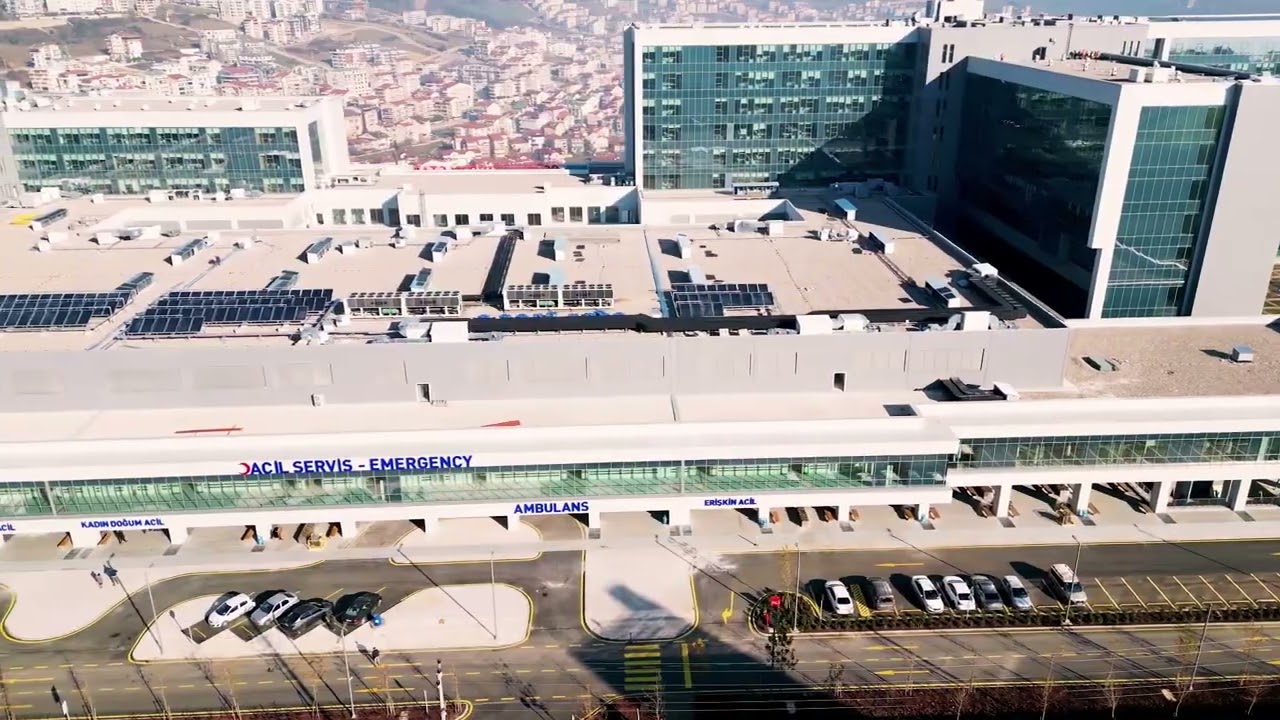 Yapımı tamamlanan KOCAELİ ŞEHİR HASTANESİ bugün hasta kabulüne başladı.