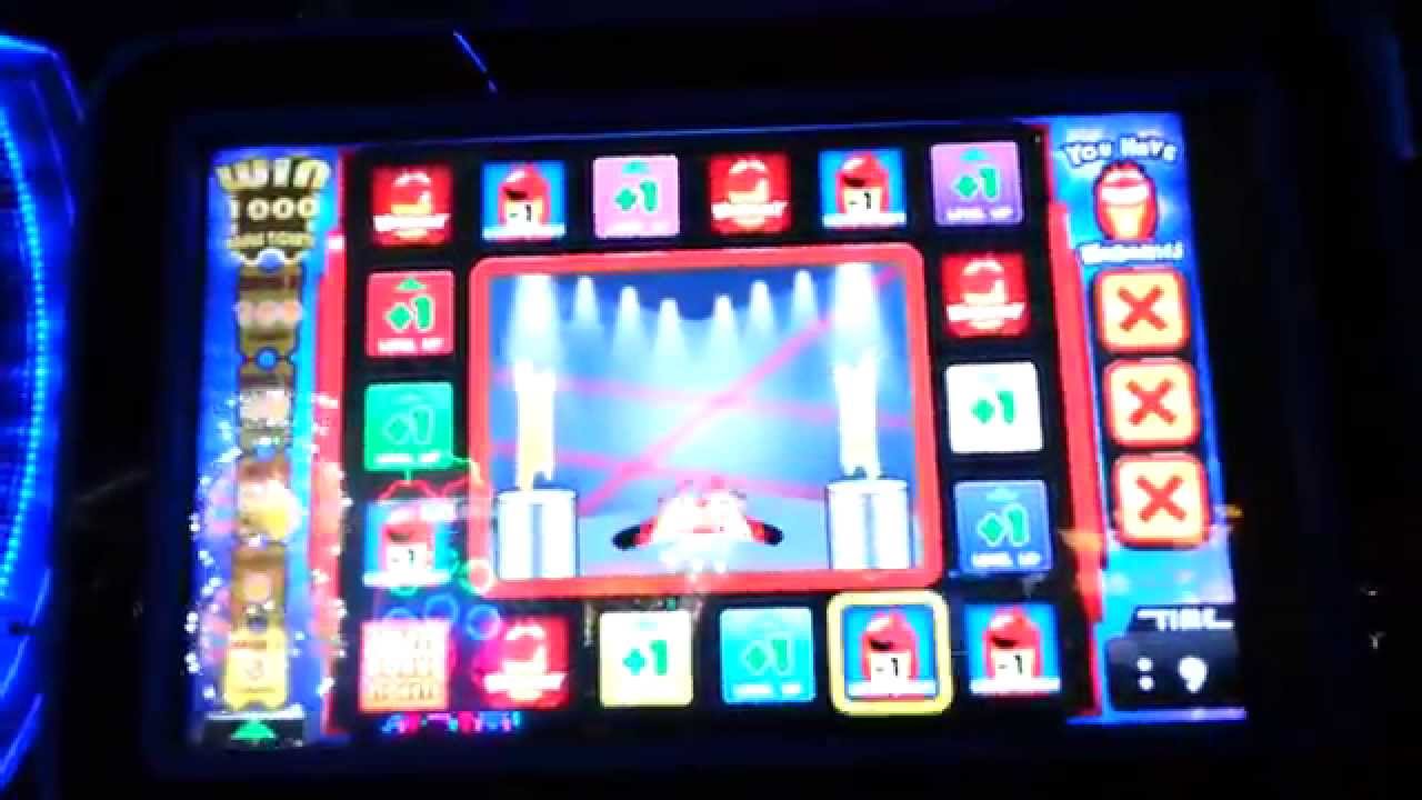 Playing Some PRESS YOUR LUCK! At Dave And Buster's 757 Arcade Game FREEZE