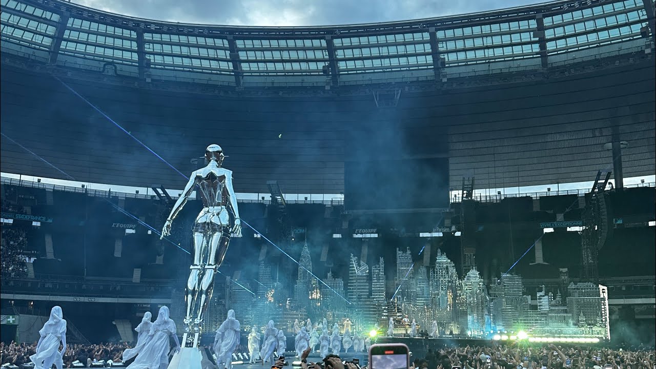 Blinding lights - Live The Weeknd - STADE DE FRANCE 2023