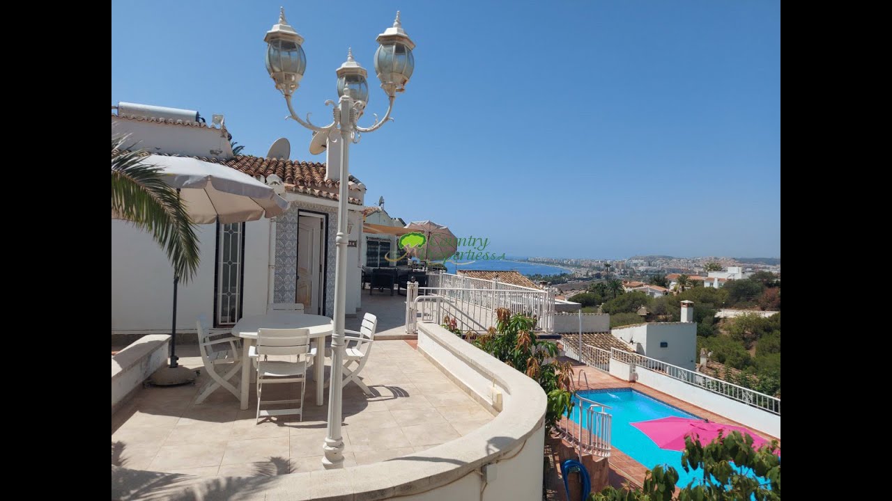 REF. 7822 VILLA FOR SALE - CALETA DE VELEZ NEARBY THE HARBOUR & GOLF