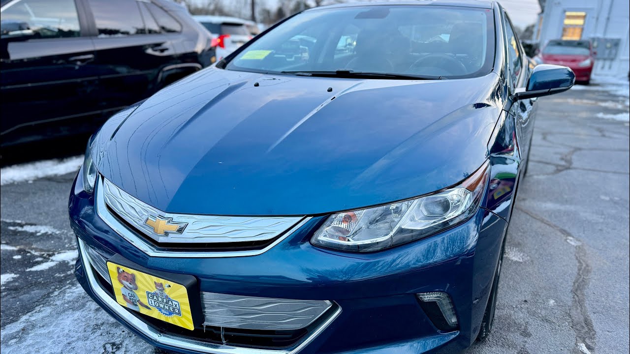 2019 Chevrolet Volt Lt Plug In Hybrid with 61,000 miles ev electric vehicle