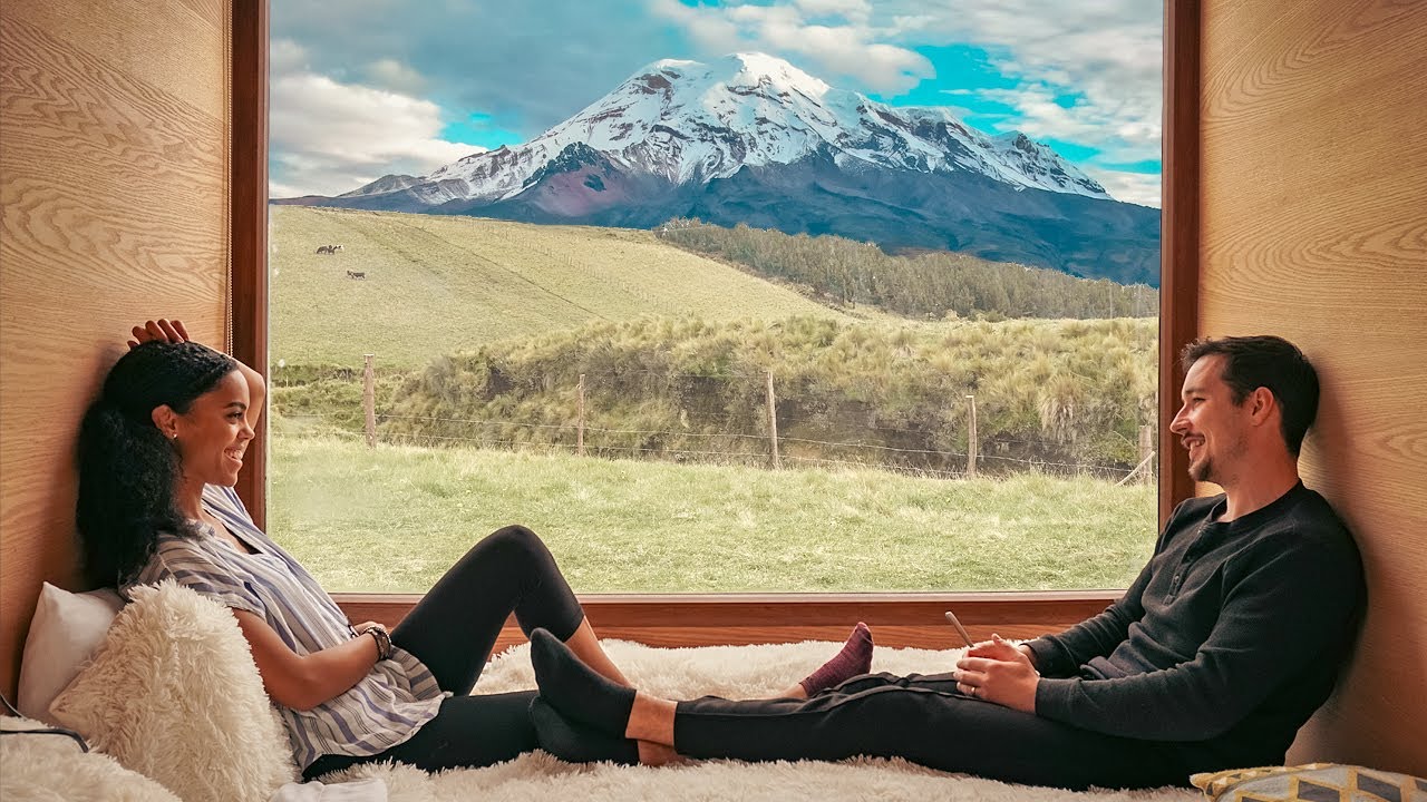 BEAUTIFUL OFF-GRID TINY HOME IN ECUADOR | Full Tour
