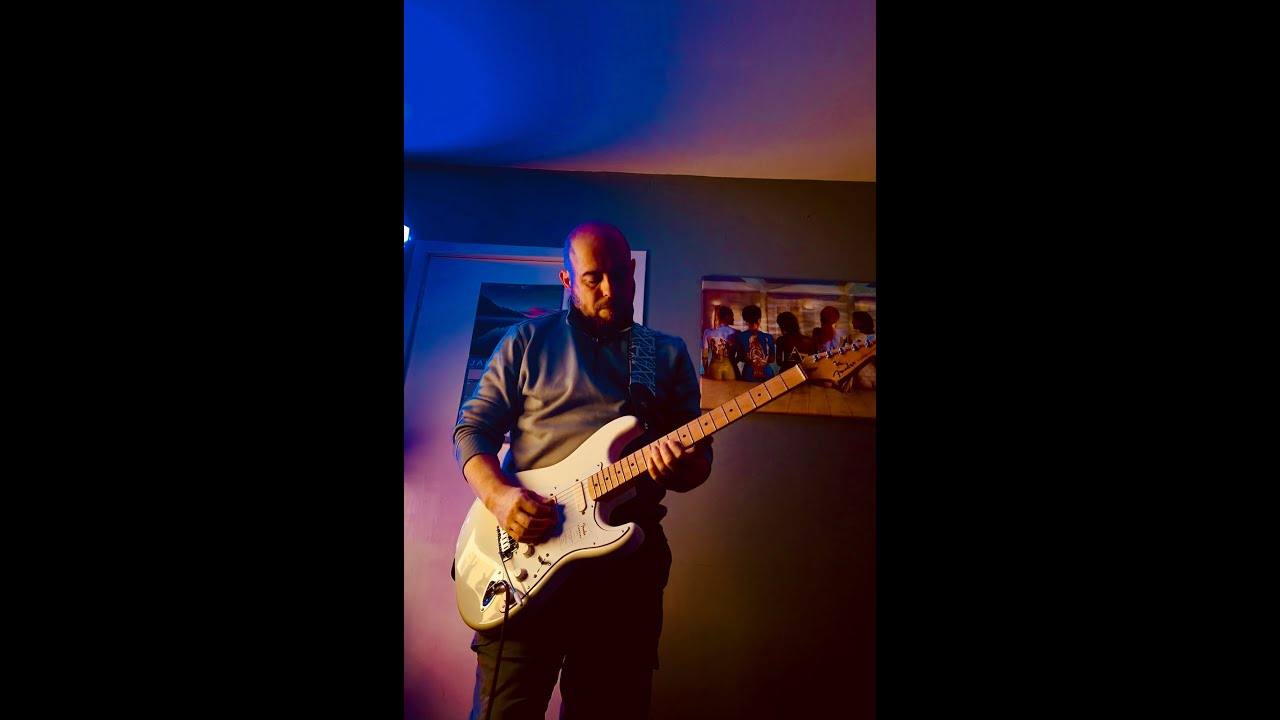 Guitar cover of both solo's from Pink Floyd's Comfortably Numb.