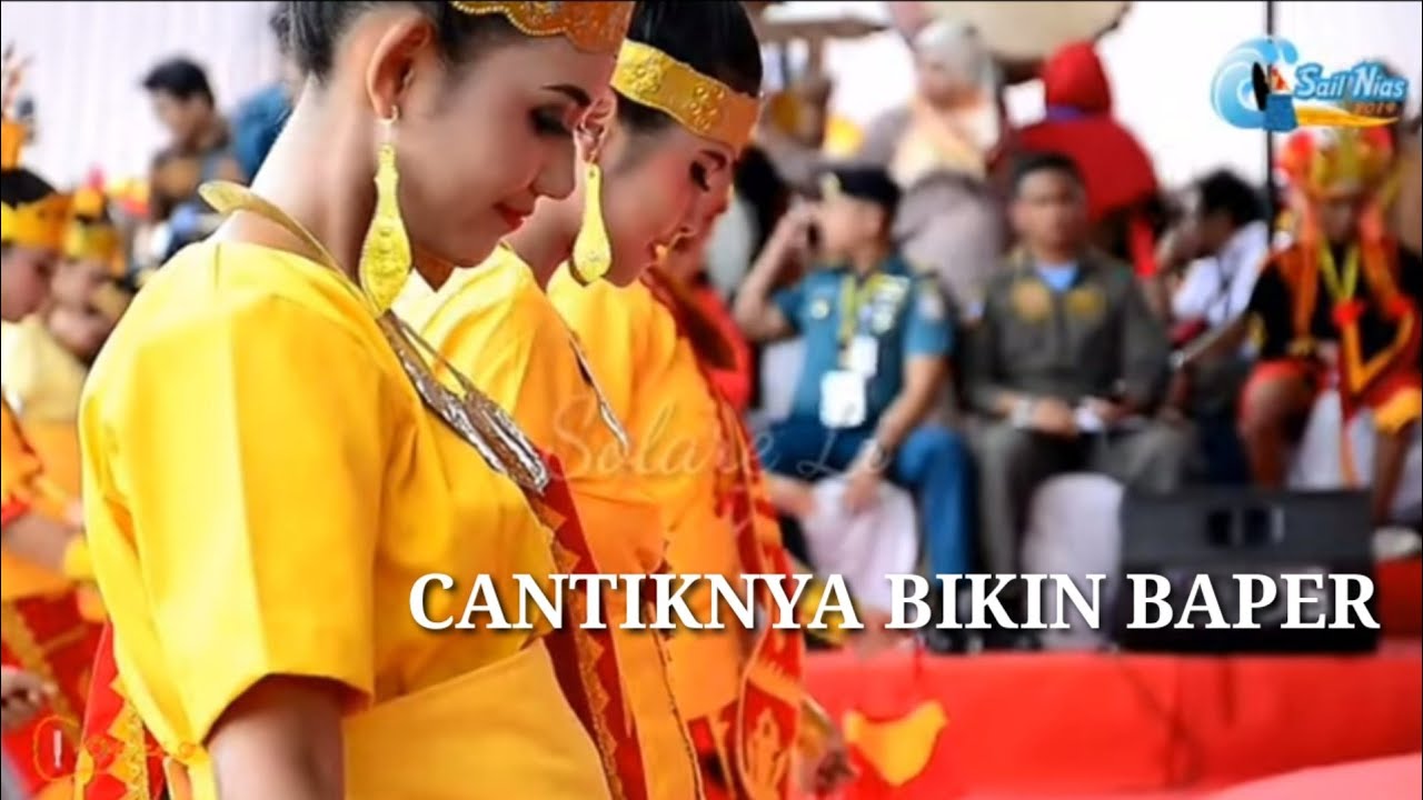 Bikin Baper.!! Sekapur Sirih Dari Gadis Gadis Cantik Nias Selatan di Sail Nias 2019