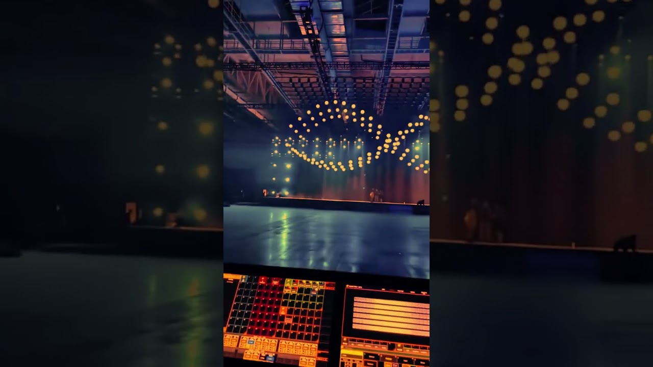 LED Magic Lifting Ball for Wedding Restaurant Party Stage