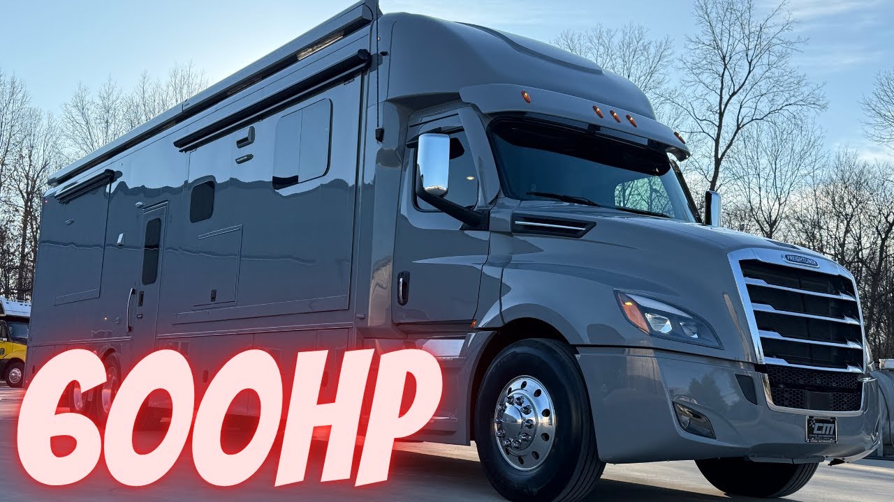 Over 100k in added options!! Super C 2023 ShowHauler Quad Slide 600HP Bath & 1/2 Motorhome!