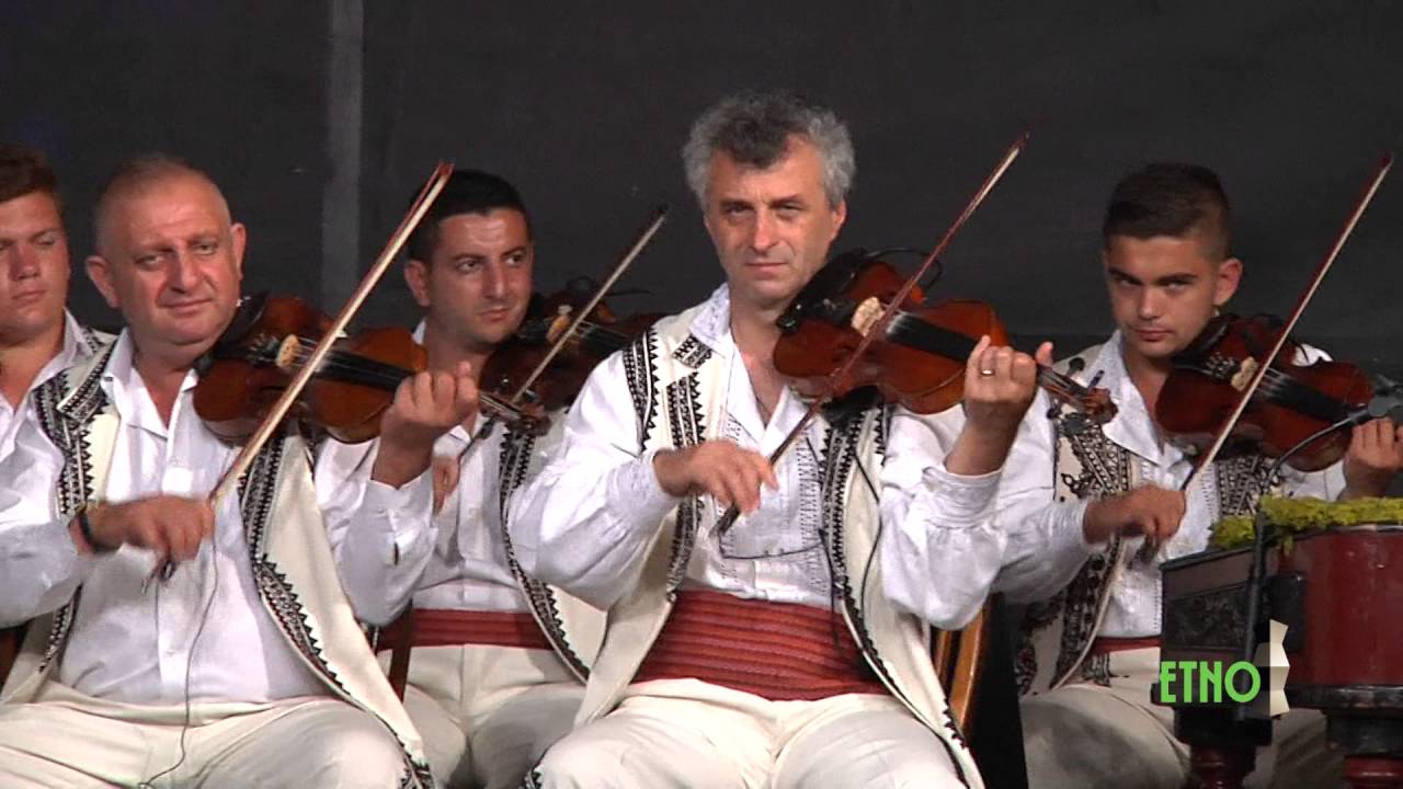 Orchestra Ansamblului Profesionist Doina Gorjului  in Festival Romania Autentica   Instrumental