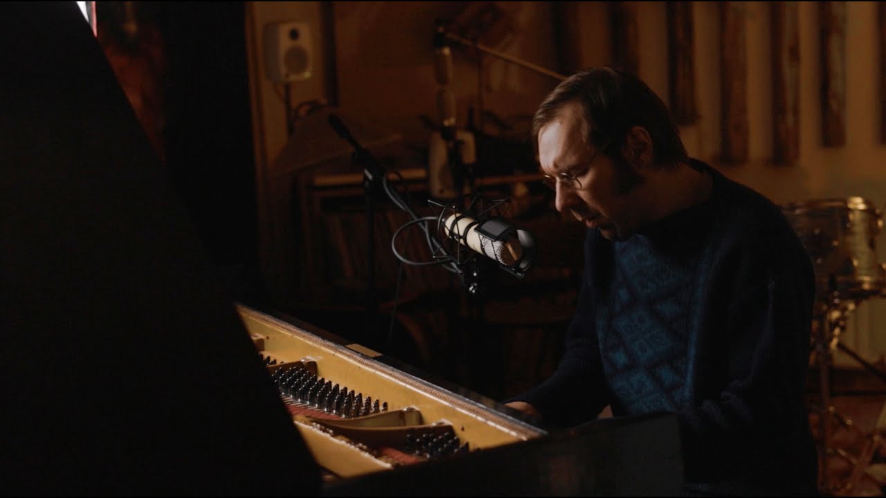 Juuri Live presents - A. Takalo: Minä (Official Studio Live)