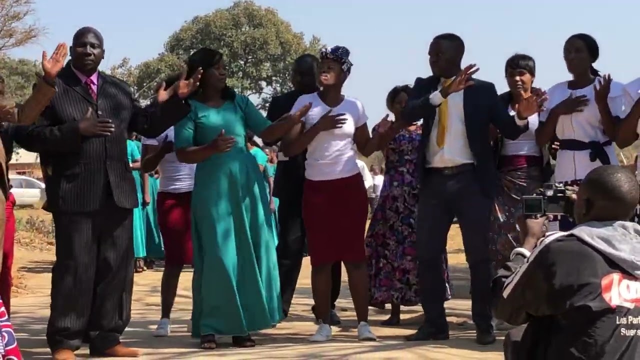 OLIVETY CHOIR  ECZ