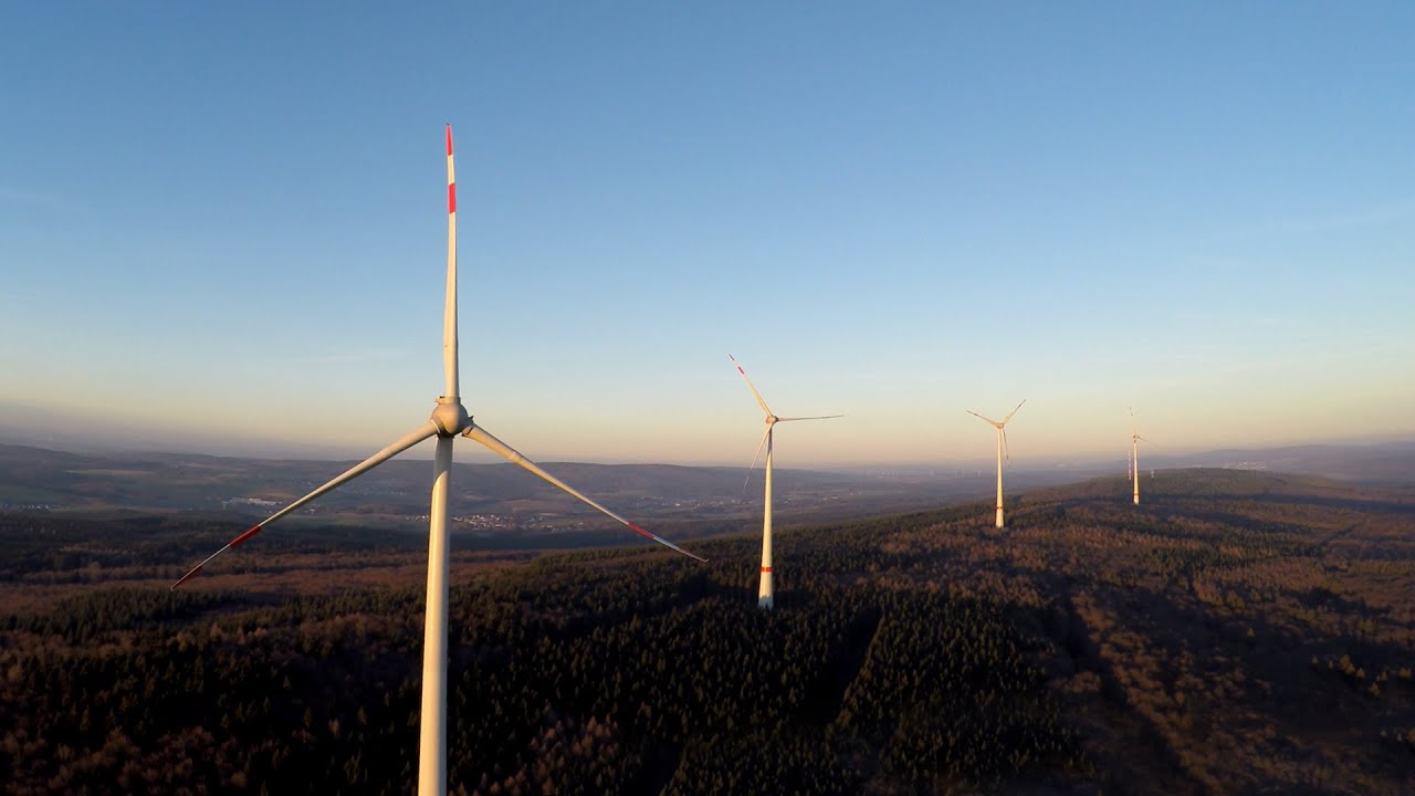 Windpark Schimmelkopf Weiskirchen Hochwald Saarland - Enercon E-115 Windkraftanlage