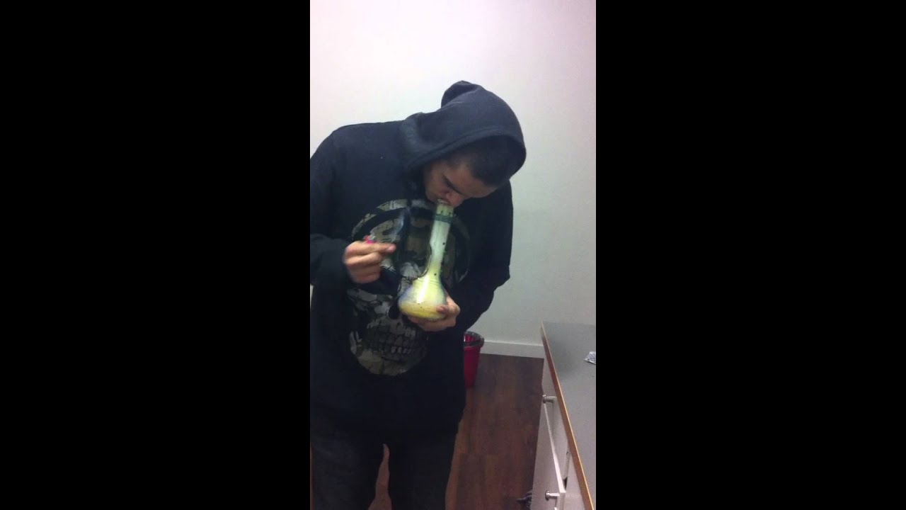 3 G Party bowl one gram hit