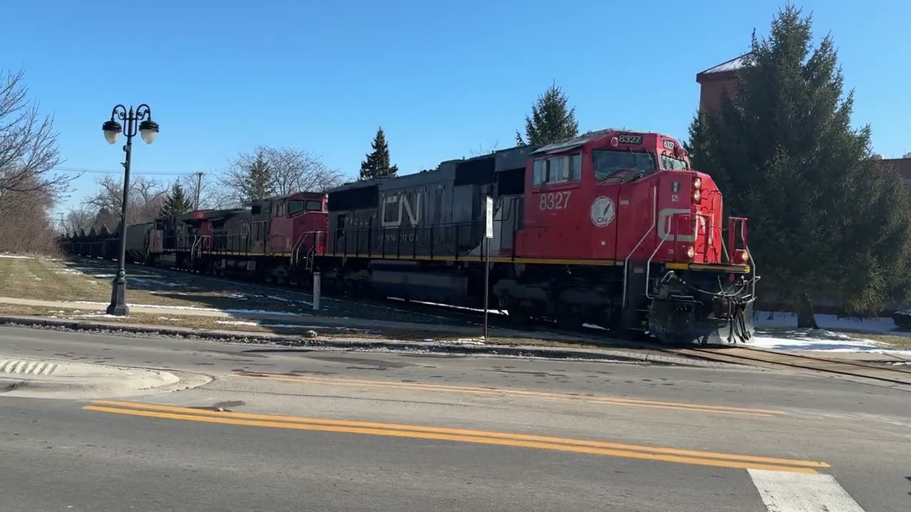 [Rare Catch!!!!!!] CN North America emblem unit (CN 2516) and rare switch track loads