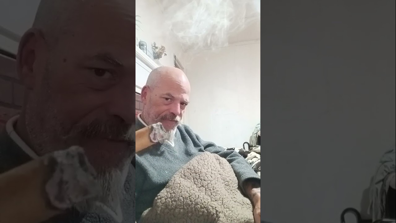 Hambones...a bundle Cuban Sandwich type cigar.