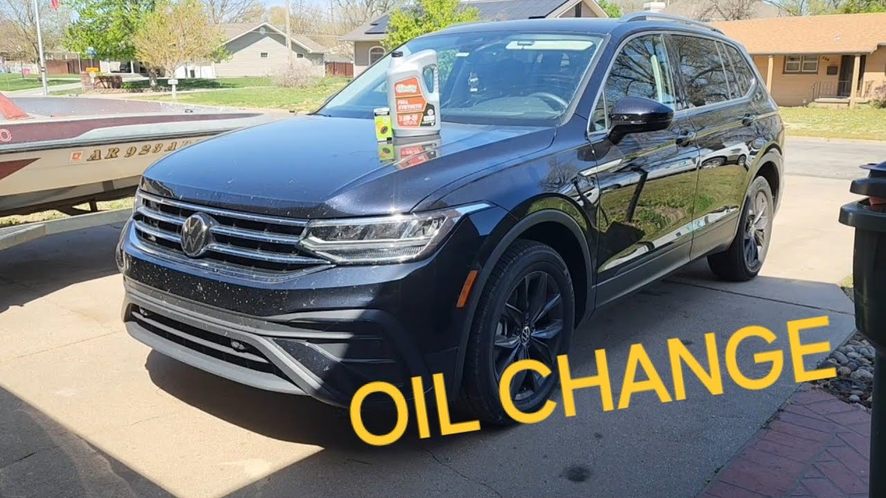 Очень быстрая замена масла в Volkswagen Tiguan.