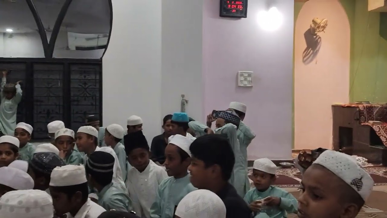 Ek chhoti bacchi ne be khwafo Andaaz mein purjosh takrir
