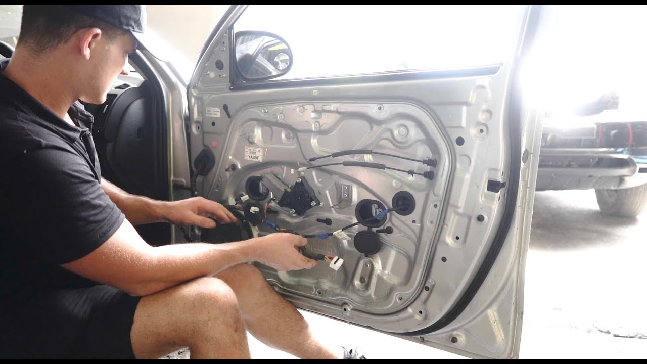 Как заменить стеклоподъемник и мотор на Hyundai I30 | Parts Factory Australia