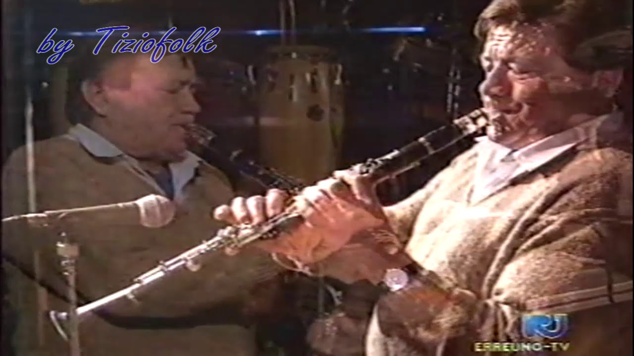 AMERICA brano slow eseguito dal grande clarinettista  HENGHEL GUALDI