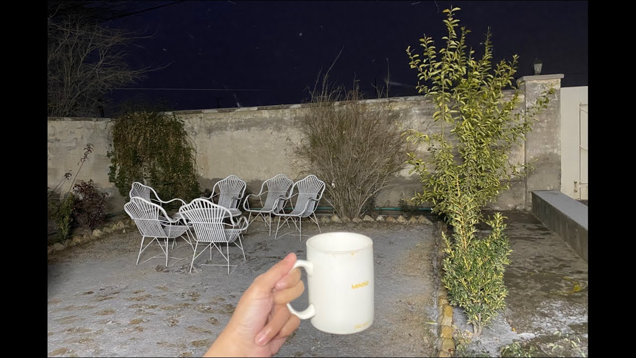 Neelam Aly vlogs is live snowfall live in Quetta