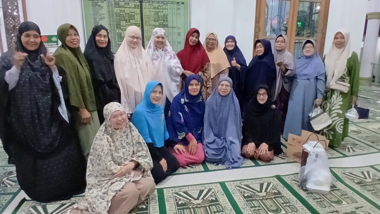 Wirit Yasin bulanan Pelaksana Ibu Eva Ridwan di Masjid Nurul falah jl.Kamboja Pku