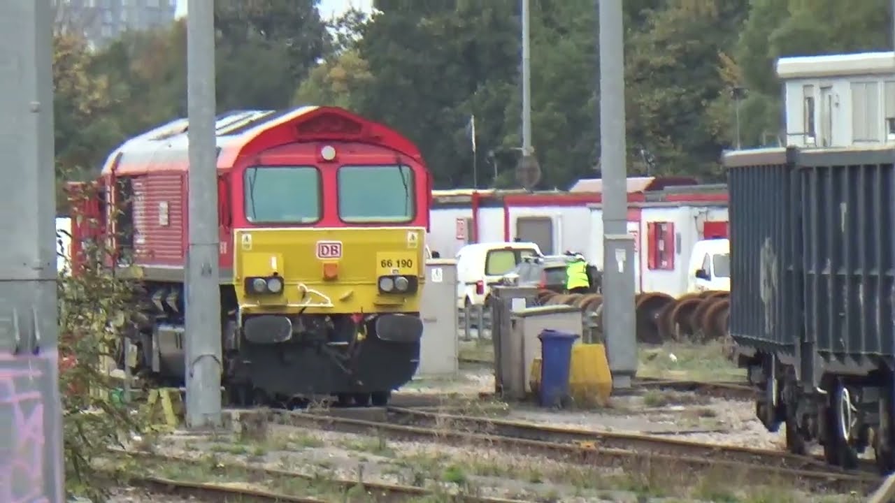 Trains@ London Waterloo. Clapham and Acton Main Line
