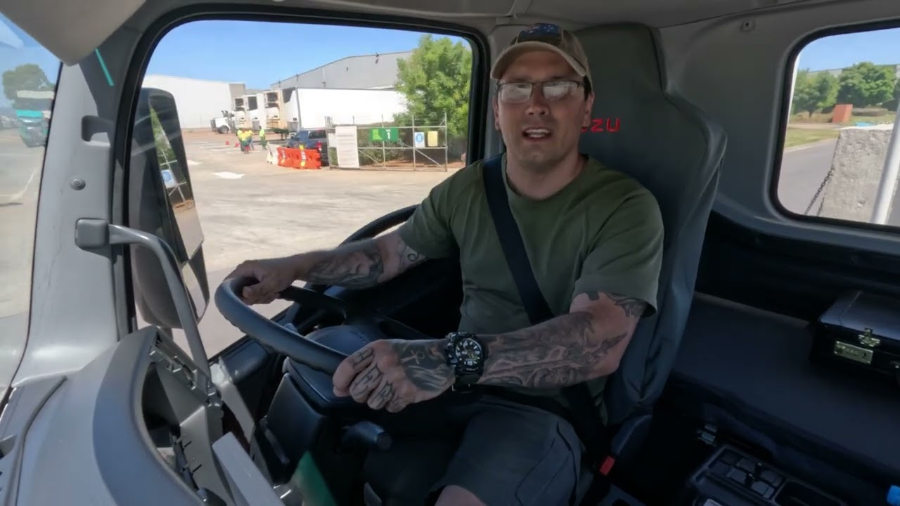 GENERAL DRIVE MOVING OFF/CURBSTOP/TRAFFIC LIGHTS @SAHEAVYVEHICLETRAINING DA RACING DEVELOPMENT