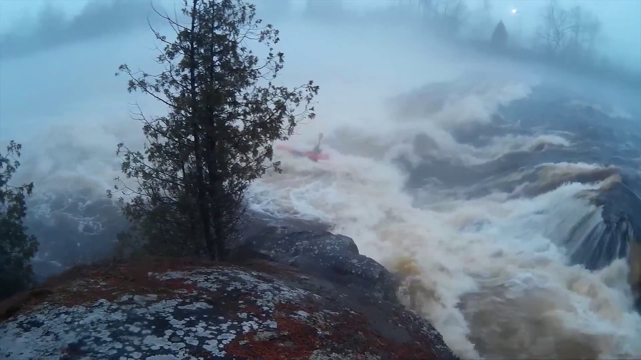 Canot kayak rivière Saint-François section Disraeli 200m3/s en grosse crue