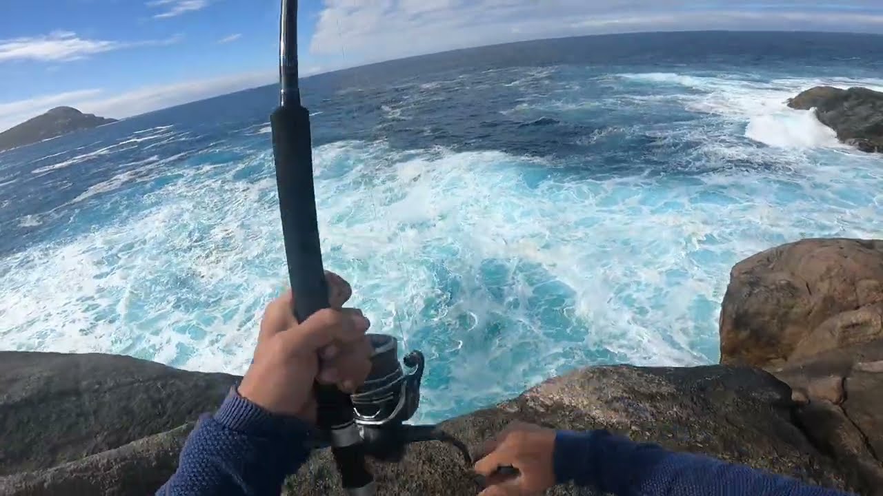 solo rock fishing