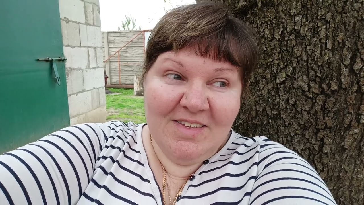Мы ей торт в лицо кинем 😲 Посадила помидоры, всё цветёт, ничего не успеваю 😥