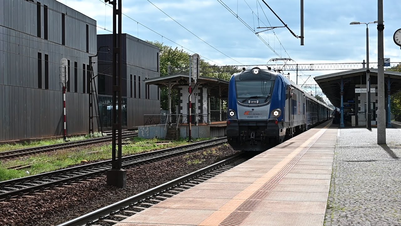 Pociągi w Trójmieście.Stacja Sopot.