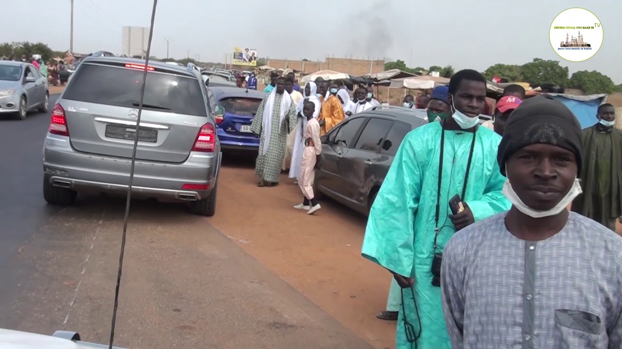 SERIGNE MBACKÉ ABDOULÂHI KOUSELKI CHEZ SERIGNE BASSIROU MBACKÉ A THIES