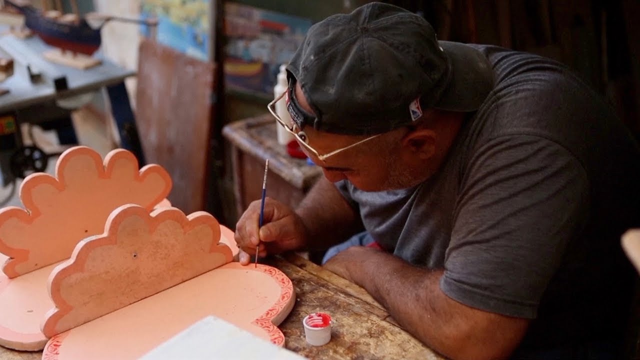 Algeria struggles to save traditional handicrafts