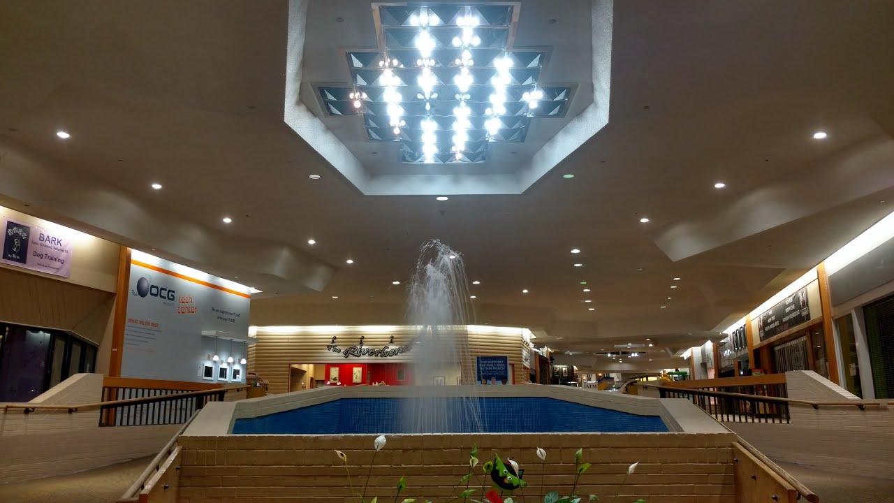 A Visit to Fingerlakes Mall