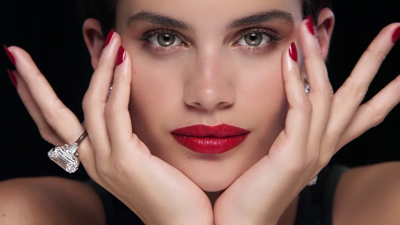 Graff&rsquo;s Green Lady, Sara Sampaio &ndash; Rare Diamonds, Gemstones & Jewels