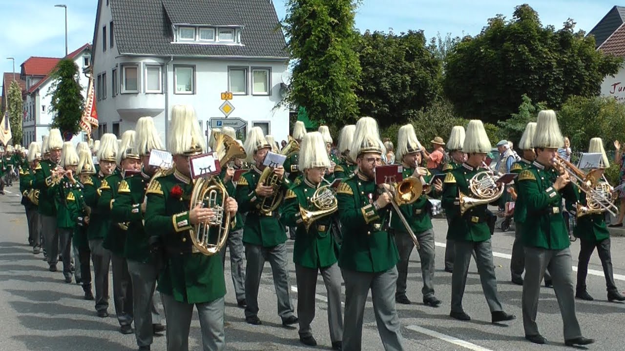 Die Musikkapellen beim Baechtlefest 2019