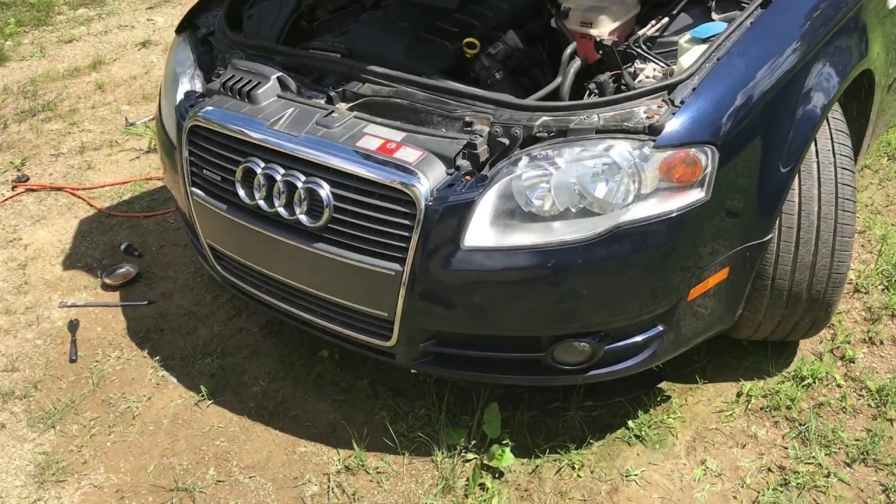 REMOVE headlight from an A4 Audi b7 changing bulbs (TRICKY!!)