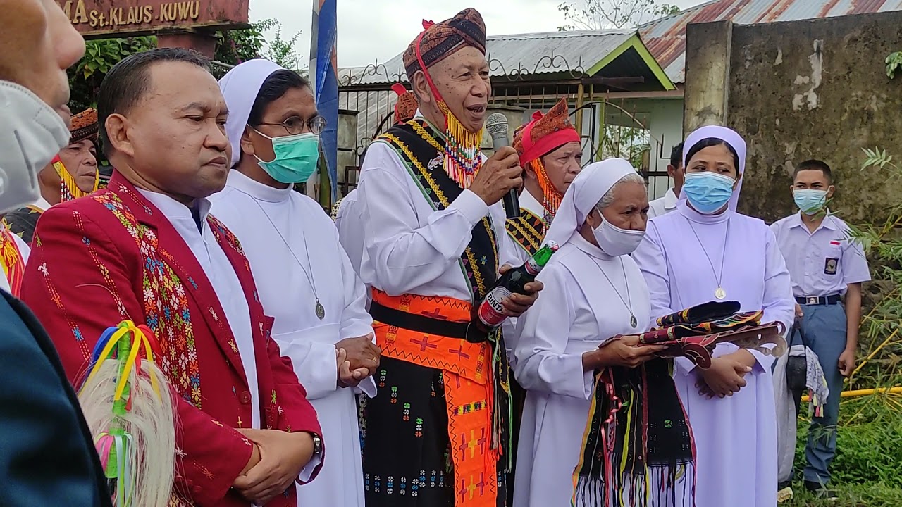 Penjemputan YM Uskup Ruteng di Paroki St Klaus Kuwu