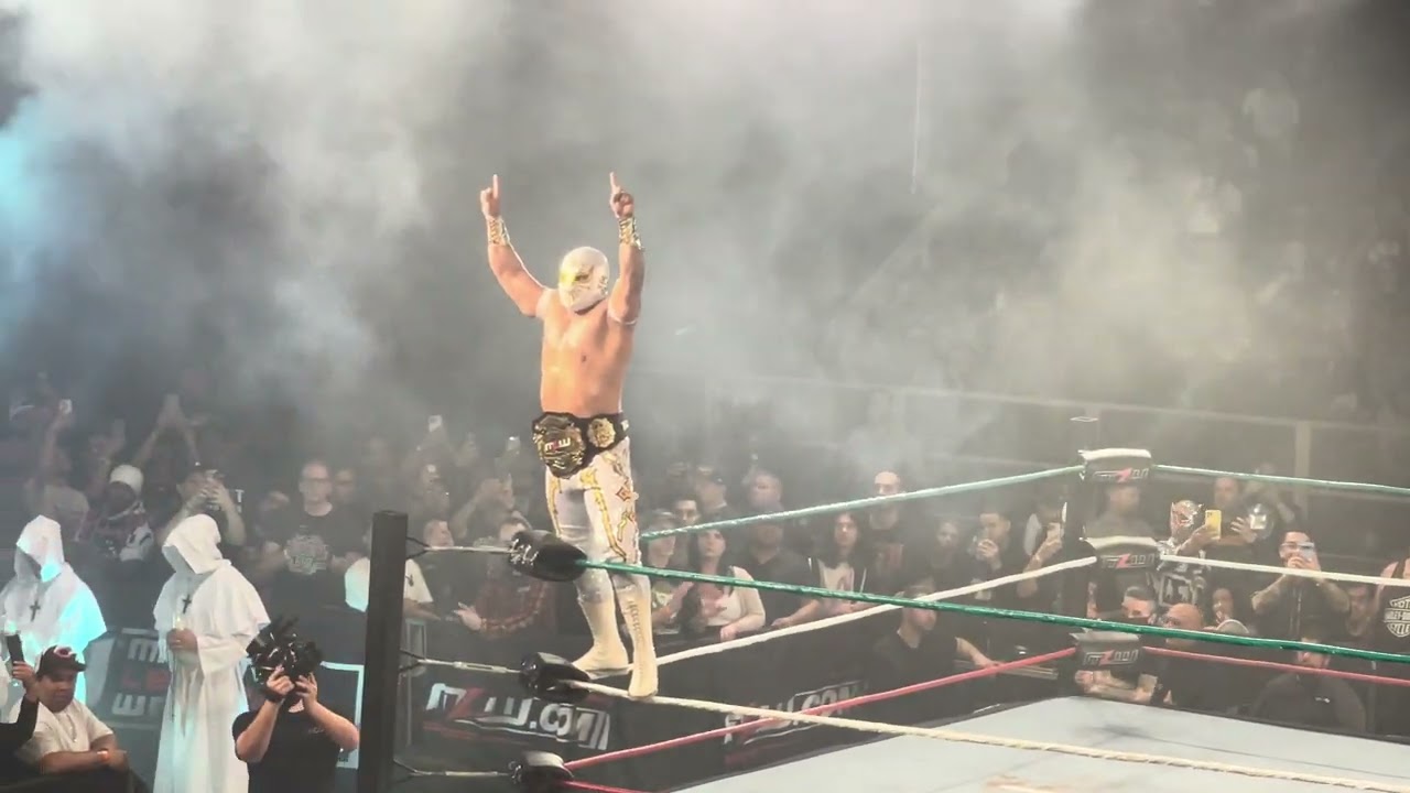 M&iacute;stico's Entrance at MLW Azteca Lucha 2024 [Live Crowd Reactions]