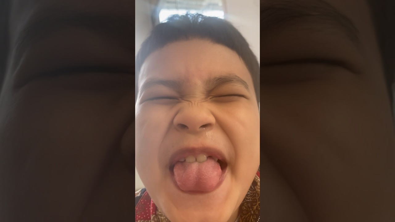 Eating a LEMON #meme